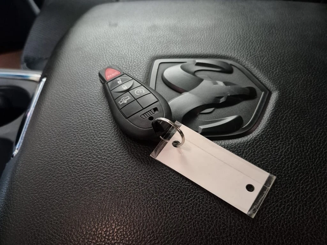 Dodge RAM 1500 * SPORT CREW CAB SHORT BED * CARFAX * ЦЕНА ДО БГ - автомобили, коли, обяви за нови и употребявани 13