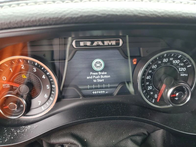 Dodge RAM 1500 LARAMIE - автомобили, коли, обяви за нови и употребявани 8