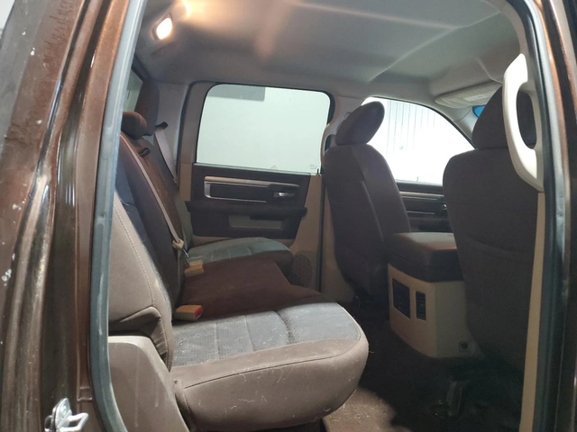 Dodge RAM 1500 5.7 HEMI V8 / 4×4 / Големи хромирани джанти / - автомобили, коли, обяви за нови и употребявани 9