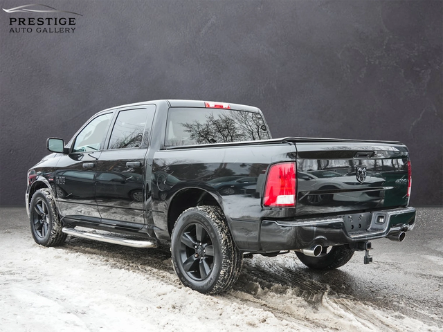 Dodge RAM 1500 2017* 4WD Crew Cab 140.5" Express* V8 HEMI - автомобили, коли, обяви за нови и употребявани 4