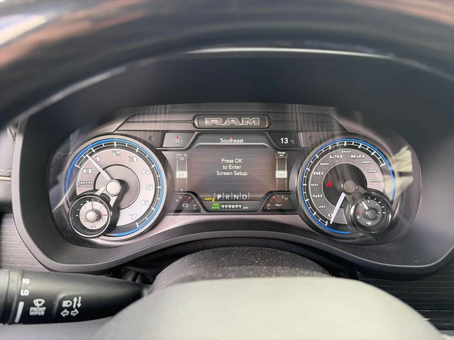Dodge RAM 1500 Limited / 360 / HUD / ОБДУХВАНЕ /  ВЪЗДУХ - автомобили, коли, обяви за нови и употребявани 7