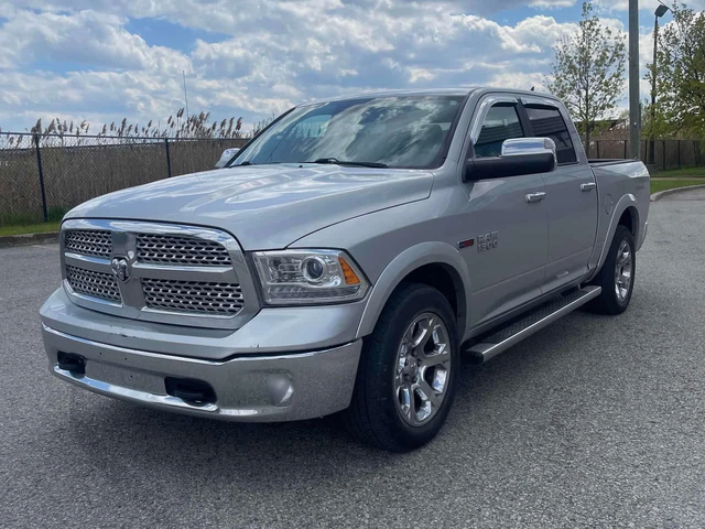 Dodge RAM 1500 * Laramie * ОБДУХВАНЕ * КОМПЛЕКТ ГУМИ - автомобили, коли, обяви за нови и употребявани 0