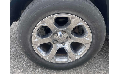 Dodge RAM 1500 * Laramie * ОБДУХВАНЕ * КОМПЛЕКТ ГУМИ - автомобили, коли, обяви за нови и употребявани 10