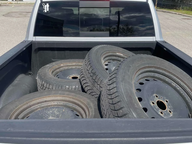 Dodge RAM 1500 * Laramie * ОБДУХВАНЕ * КОМПЛЕКТ ГУМИ - автомобили, коли, обяви за нови и употребявани 12