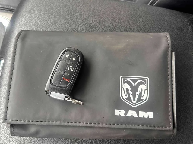 Dodge RAM 1500 * Laramie * ОБДУХВАНЕ * КОМПЛЕКТ ГУМИ - автомобили, коли, обяви за нови и употребявани 9