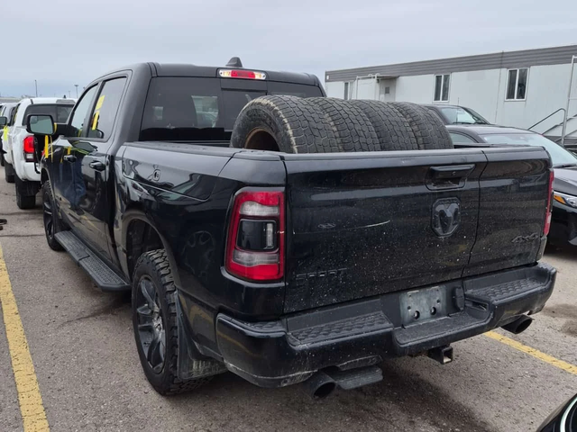 Dodge RAM 1500 * Sport * ПОДГРЕВ* KEYLESS* - автомобили, коли, обяви за нови и употребявани 3