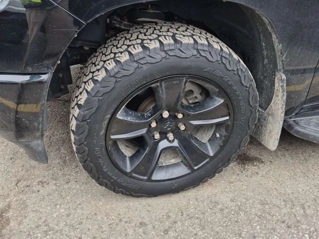 Dodge RAM 1500 * Sport * ПОДГРЕВ* KEYLESS* - автомобили, коли, обяви за нови и употребявани 6