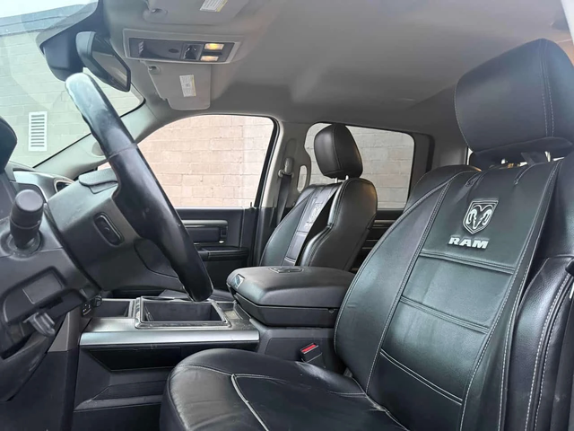 Dodge RAM 1500 * Sport * CARFAX * 5.7 HEMI - автомобили, коли, обяви за нови и употребявани 4