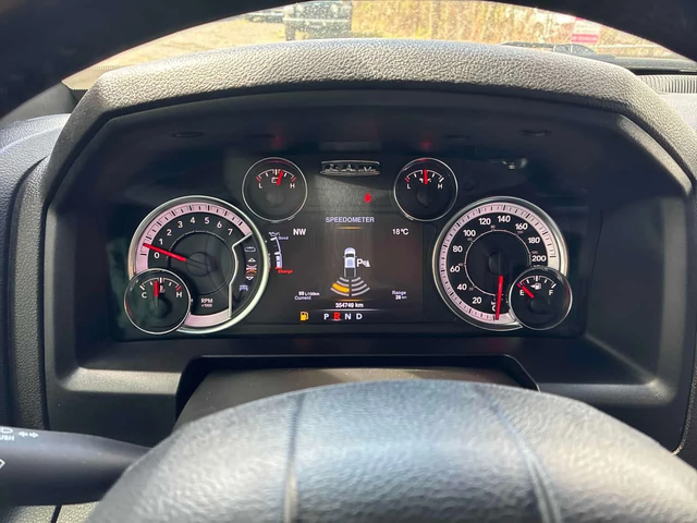 Dodge RAM 1500 * Warlock * ПОДГРЕВ* KEYLESS* - автомобили, коли, обяви за нови и употребявани 7