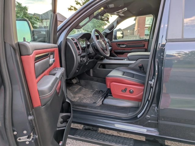 Dodge RAM 1500 REBEL * * CARFAX * * АВТО КРЕДИТ * * - автомобили, коли, обяви за нови и употребявани 9