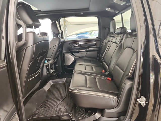 Dodge RAM 1500 Limited/AWD/5.7/H&K/Pano/Обдухване - автомобили, коли, обяви за нови и употребявани 9