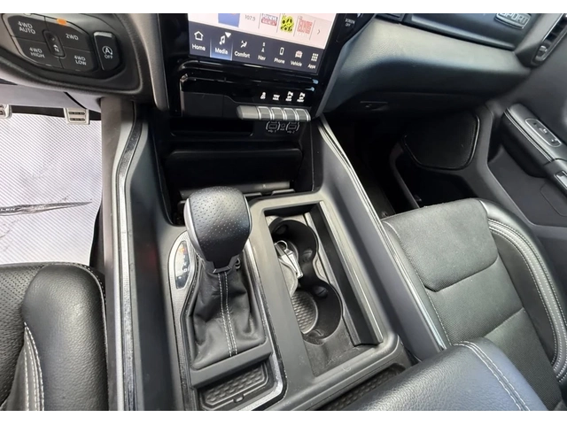 Dodge RAM 1500 SPORT GT * 5.7 HEMI * AWD * REMOTE START * CARPLAY - автомобили, коли, обяви за нови и употребявани 9
