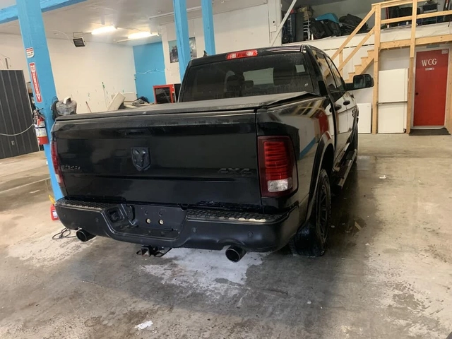Dodge RAM 1500 Classic Warlock Crew Cab 4WD* 5.7 HEMI* - автомобили, коли, обяви за нови и употребявани 4