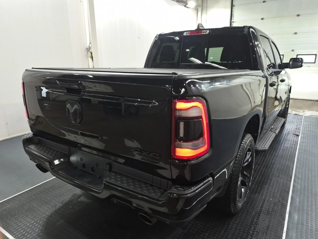 Dodge RAM 1500 Sport Crew Cab Short Bed / 5.7 HEMI V8 / 4WD - автомобили, коли, обяви за нови и употребявани 3