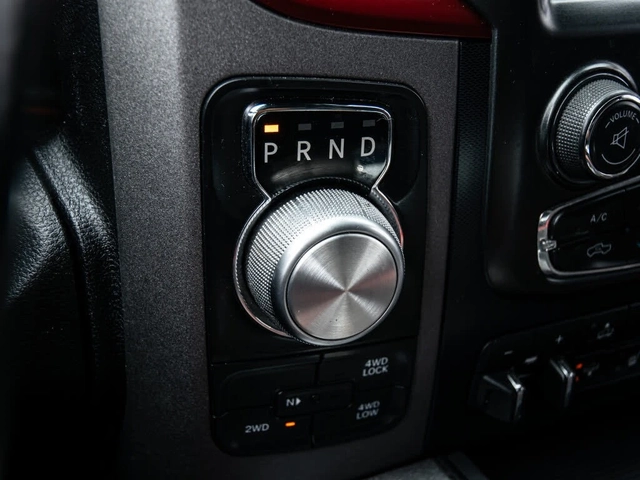Dodge RAM 1500 Rebel Crew Cab | 4WD | - автомобили, коли, обяви за нови и употребявани 9