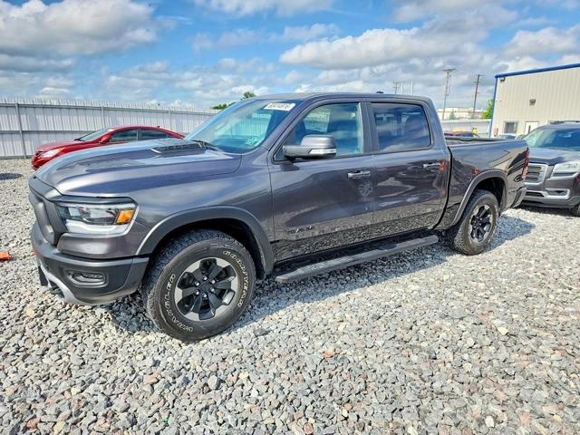 Dodge RAM 1500 Rebel 5.7 HEMI 4x4 - автомобили, коли, обяви за нови и употребявани 0