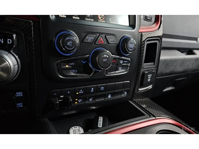 Dodge RAM 1500 5.7* Crew Cab* ПОДГРЕВ* ОБДУХ* ЛИЗИНГ - автомобили, коли, обяви за нови и употребявани 16