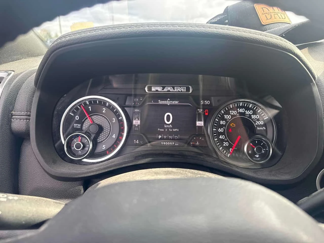 Dodge RAM * Laramie * PANO* KEYLESS* ПОДГРЕВ* - автомобили, коли, обяви за нови и употребявани 7