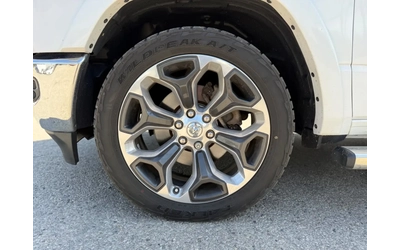 Dodge Ram RAM1500 Longhorn 4x4 CrewCab 5, 7'No'accid - автомобили, коли, обяви за нови и употребявани 15