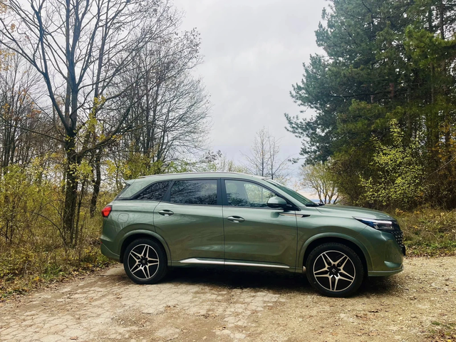 DONGFENG E5 Plug in - автомобили, коли, обяви за нови и употребявани 0