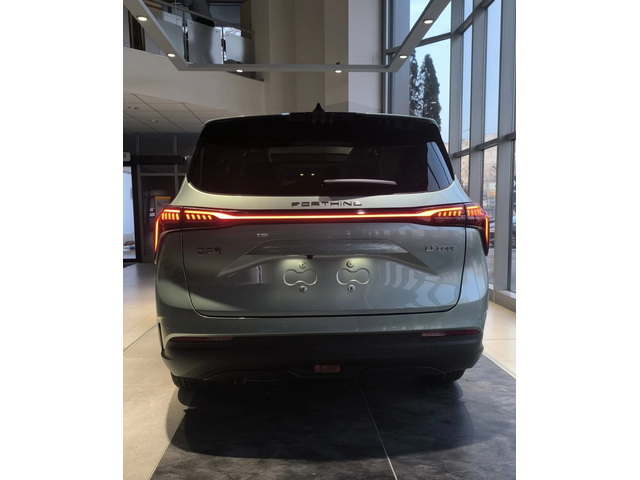 DONGFENG M4-YACHT 1.5i - автомобили, коли, обяви за нови и употребявани 1