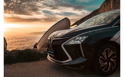 dongfeng-m4-yacht - 1