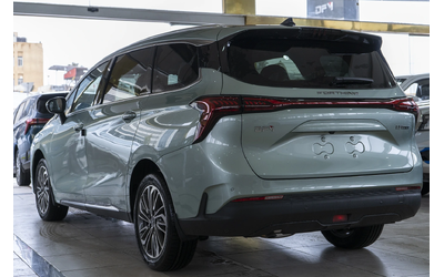 dongfeng-m4-yacht-forthing-m4 - 1