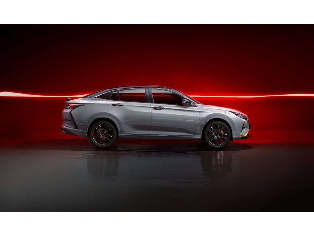 DONGFENG SHINE E3 - автомобили, коли, обяви за нови и употребявани 1