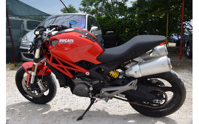 drugi-drug-ducati-monster-696 - 0