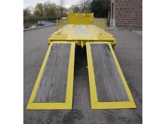 ДРУГИ Kaiser Kaiser - автомобили, коли, обяви за нови и употребявани 1