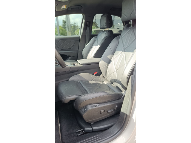 DS 7 RIVOLI E-TENSE 300 hp 4X4 EAT8 - автомобили, коли, обяви за нови и употребявани 10