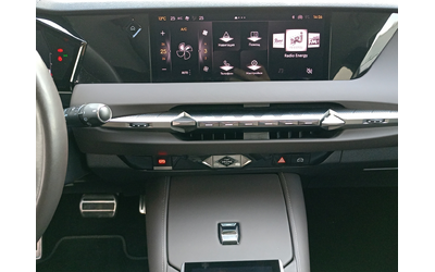 DS DS 4 OPERA BlueHDi 130 EAT8 E6.4 - автомобили, коли, обяви за нови и употребявани 11