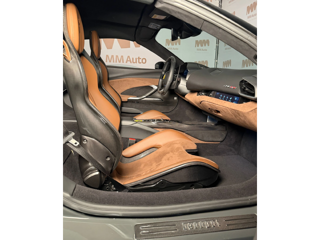 Ferrari 296GTB GTS* Spider* Carbon* Display* Гаранционна - автомобили, коли, обяви за нови и употребявани 8