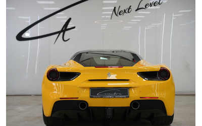ferrari-488-488-gtb-3-9-v8-biturbo-carbon-package-akrapovic - 4