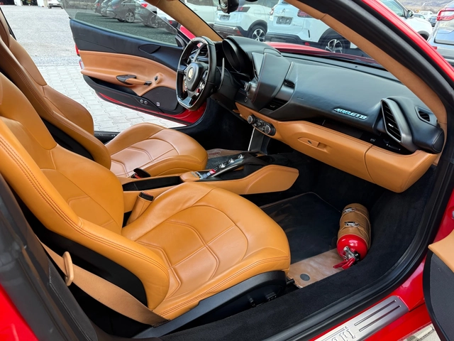 Ferrari 488 488 GTB - автомобили, коли, обяви за нови и употребявани 13