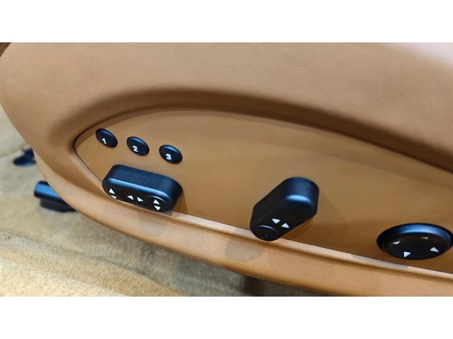 Ferrari California BIANCO AVUS / CUOIO INTERRIOR - автомобили, коли, обяви за нови и употребявани 15
