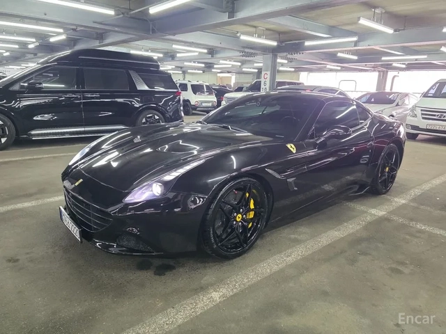 Ferrari California 3.9 V8 Carbon Package | Ceramic | Night Package - автомобили, коли, обяви за нови и употребявани 1