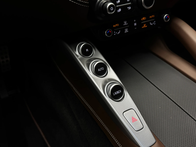 Ferrari GTC4Lusso T V8 Pano* JBL* 360 - автомобили, коли, обяви за нови и употребявани 12