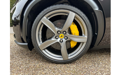 Ferrari Purosangue V12 - автомобили, коли, обяви за нови и употребявани 8