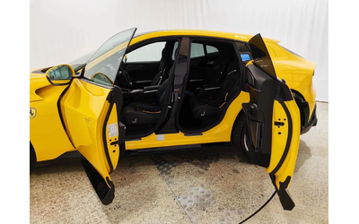 Ferrari Purosangue 6.5 V12/Lift/Камера 360/Massage/Matrix/ - автомобили, коли, обяви за нови и употребявани 4