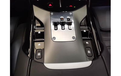 Ferrari Purosangue 6.5 V12/Lift/Камера 360/Massage/Matrix/ - автомобили, коли, обяви за нови и употребявани 7