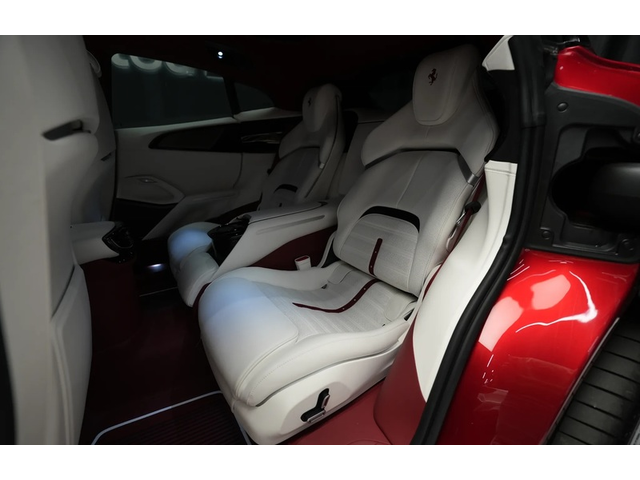 FERRARI Purosangue Purosangue 6.5 V12 AWD - автомобили, коли, обяви за нови и употребявани 7