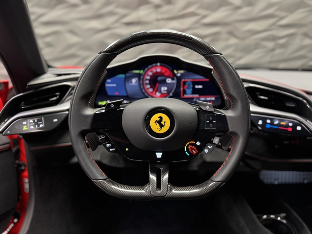 Ferrari SF 90 Stradale Carbon Exclusive - автомобили, коли, обяви за нови и употребявани 11