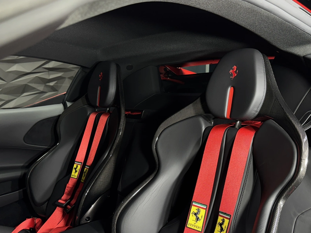 Ferrari SF 90 Stradale Carbon Exclusive - автомобили, коли, обяви за нови и употребявани 9