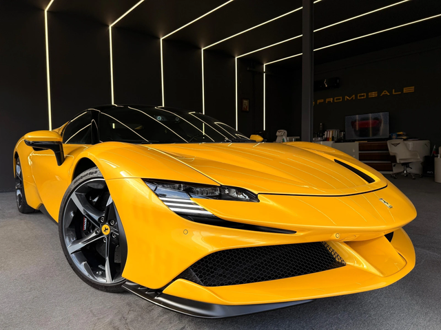 Ferrari SF 90 Stradale* Giallo* Лизинг - автомобили, коли, обяви за нови и употребявани 0