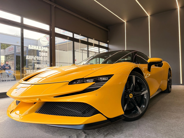 Ferrari SF 90 Stradale* Giallo* Лизинг - автомобили, коли, обяви за нови и употребявани 2