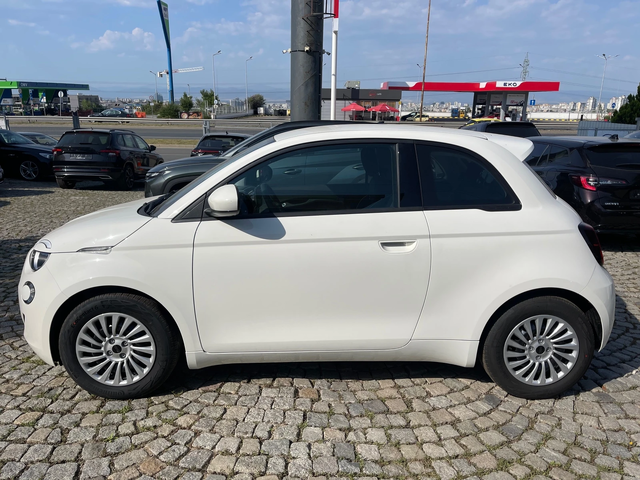 Fiat 500 E ICON/НОВ/42kWh - автомобили, коли, обяви за нови и употребявани 2