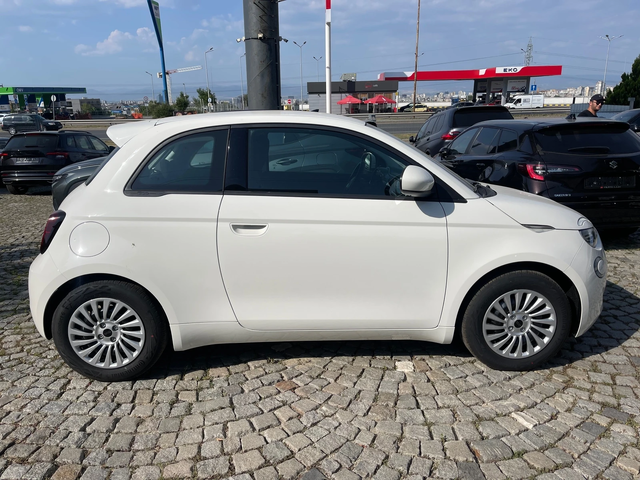 Fiat 500 E ICON/НОВ/42kWh - автомобили, коли, обяви за нови и употребявани 5