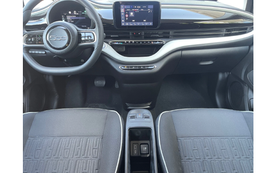 Fiat 500 E ICON/НОВ/42kWh - автомобили, коли, обяви за нови и употребявани 9
