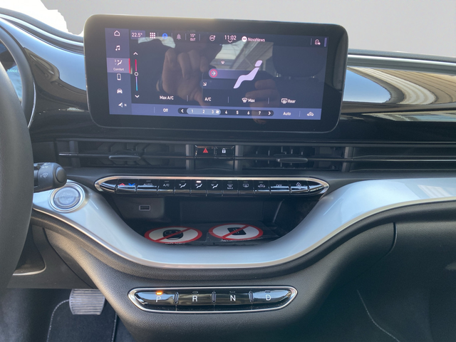 Fiat 500 ICON 42 kWh 118 hp 320 km - автомобили, коли, обяви за нови и употребявани 12